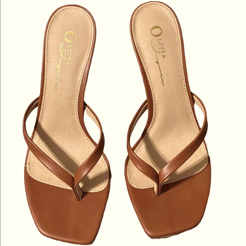 Olivia F, Thong dress shoes size 7